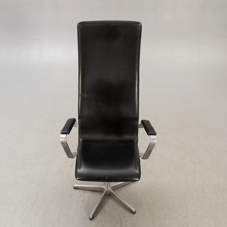 Arne Jacobsen, skrivbordsstol "Oxford" för Fritz Hansen Danmark  1992.