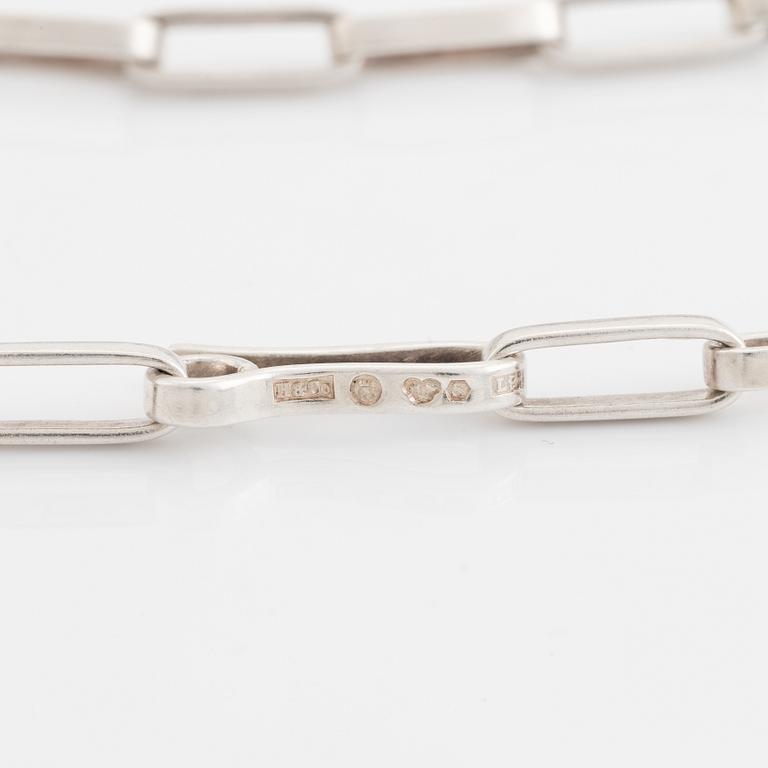 Karl-Ingemar Johansson, collier, silver.