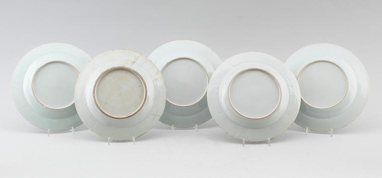 TALLRIKAR, 5  st (3+1+1), porslin, Kina, Qianlong 1736-1795.