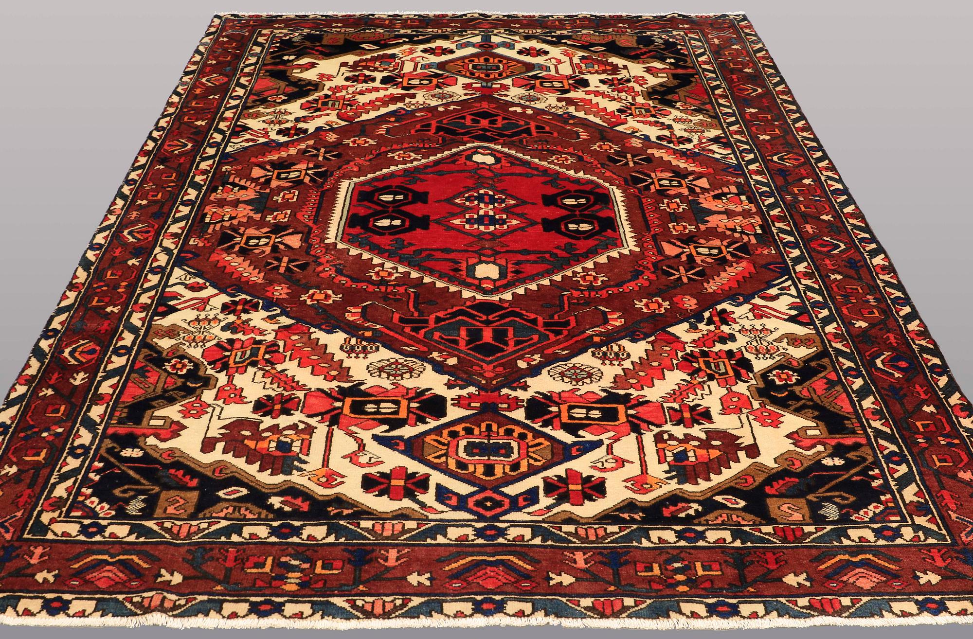 MATTA, Baktiari, ca 296 x 218 cm.