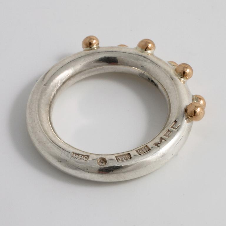 MICHAEL PERSSON CARLING, MPC jewellery, Göteborg, 2004 & 2008, a ring and a pair of earrings.