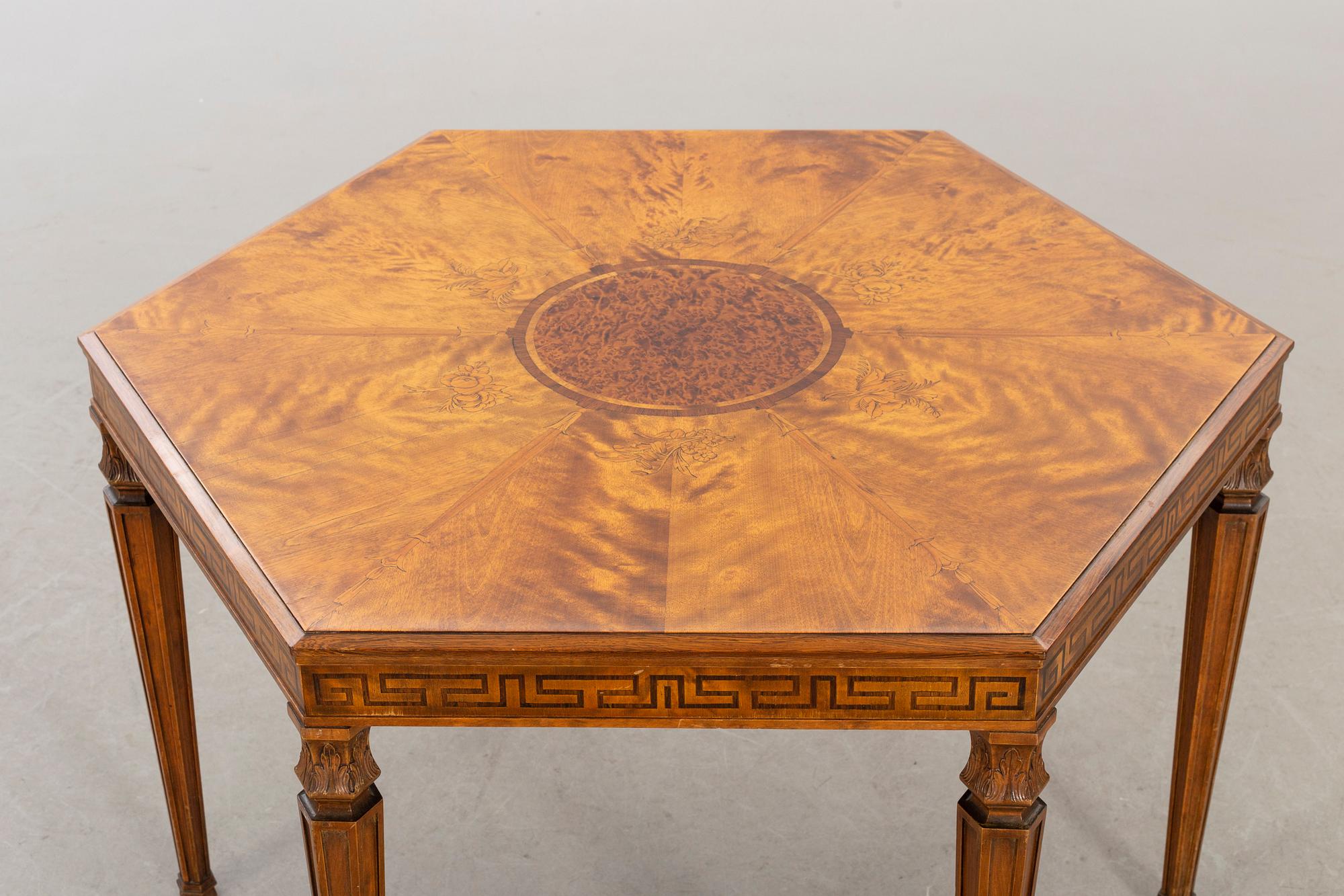 BORD, Swedish Modern,  Hjalmar Wikström Möbelsnickare, Stockholm 1920-tal.