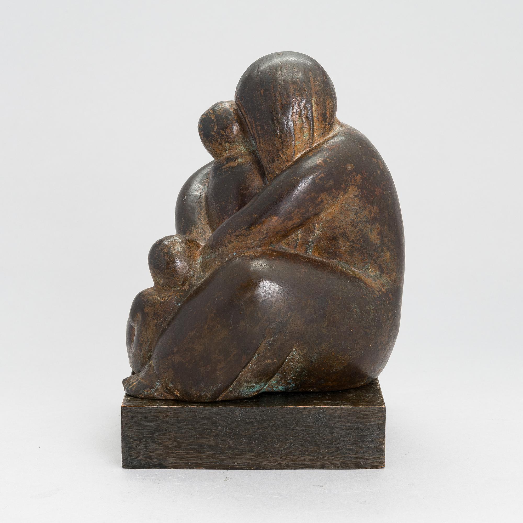 Carl Wilhelms, skulptur, signerad och daterad -46.