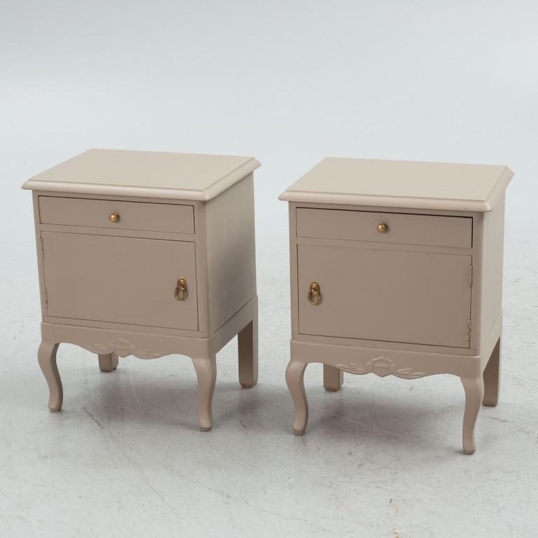 A pair of bedside tables, first half of the 20th Century.