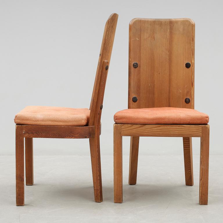 A pair of Axel Einar Hjorth 'Lovö' pine chairs, Nordiska Kompaniet, 1930's.