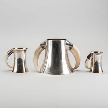 JAKTBÄGARE, 3 st, silver med vildsvinständer, K Andersson, Stockholm, 1916.
