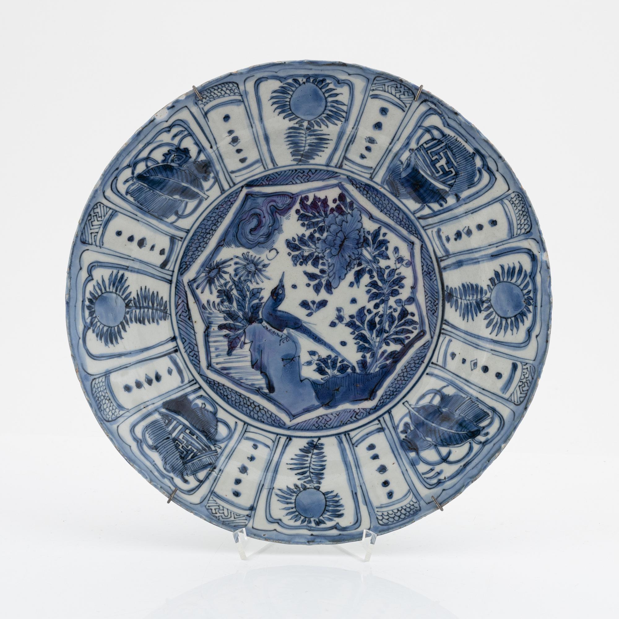 A blue and white dish, Mingdynasty, Wanli (1572-1620).