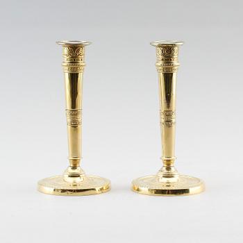 LJUSSTAKAR, 1 par, förgylld brons, empire, tidigt 1800-tal.