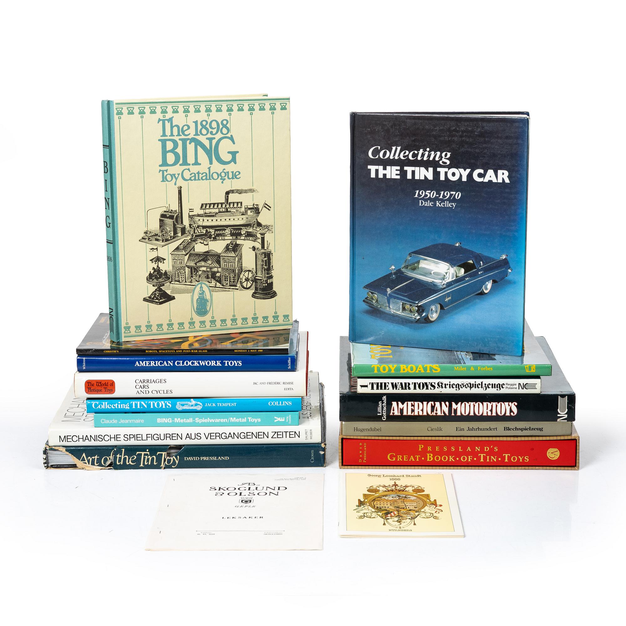 Books, 15 pieces, toy literature, including “The Art of the Tin Toy” & “Collecting Tin Toys”.