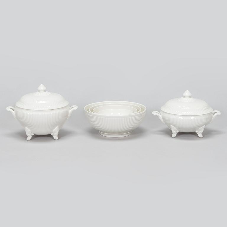 A 193-piece Villeroy & Boch 'Allegretto' dinner service, vitro porcelain.