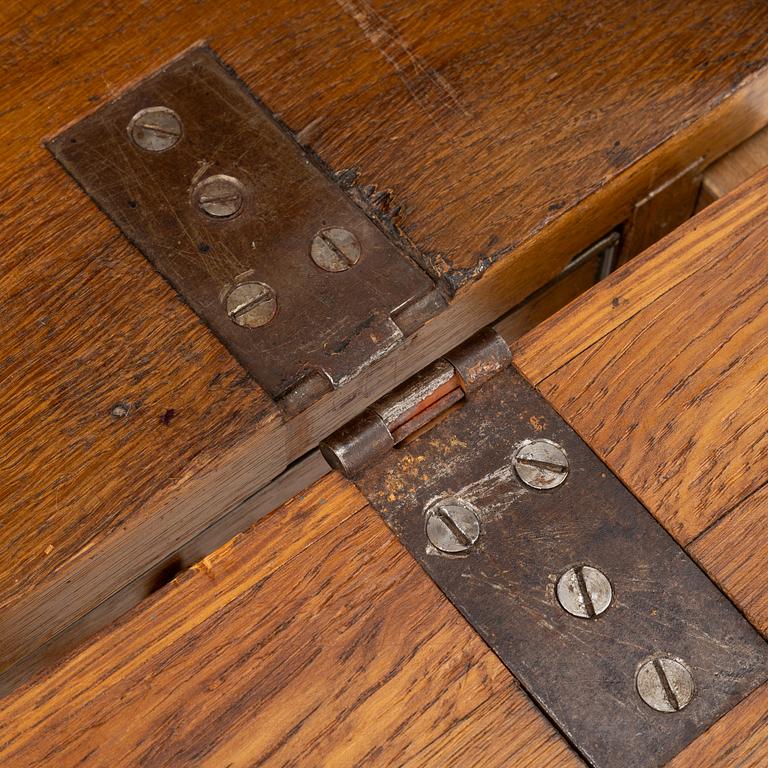 Skrivskåp, 1700-talets mitt, Senbarock.