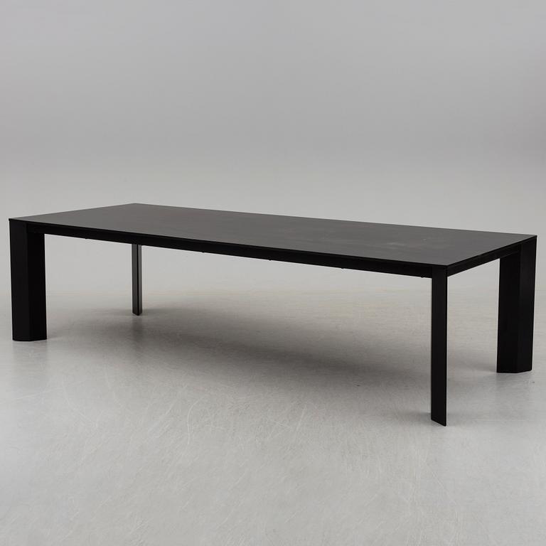 A 2008 table by Piero Lissoni for Porro, Italy.