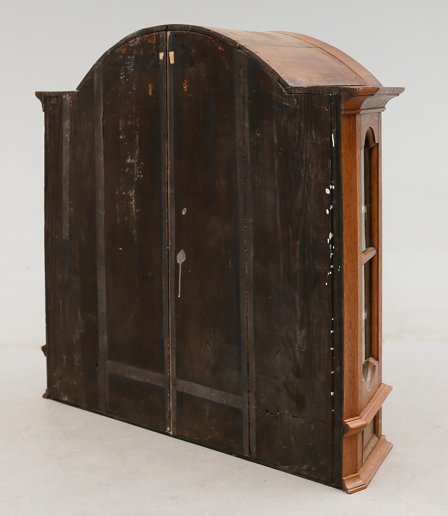 HÄNGSKÅP, 1800-tal.