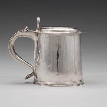 An English 17th century silver tankard, possibly of John Ruslen, London 1680.