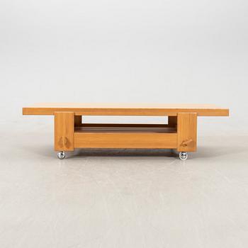 Yngve Ekström, coffee table "Dymling" for Swedese, late 20th century.