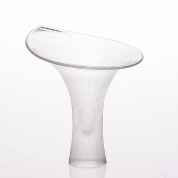 KONSTGLAS, 2 st, sign. Tapio Wirkkala 3122 respektive Iittala -55.