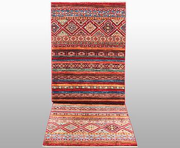 Runner, Khorjin, ca 271 x 84 cm.