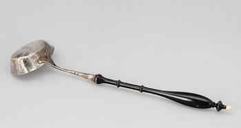 SOPPSLEV, silver, Anders Rahm, Norrköping, 1827. Tot ca 95g.