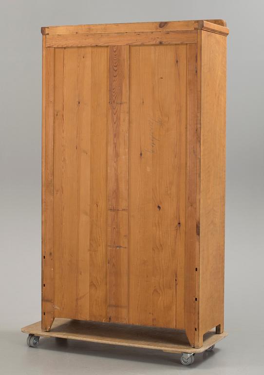 KLÄDSKÅP, 1910-20-tal.