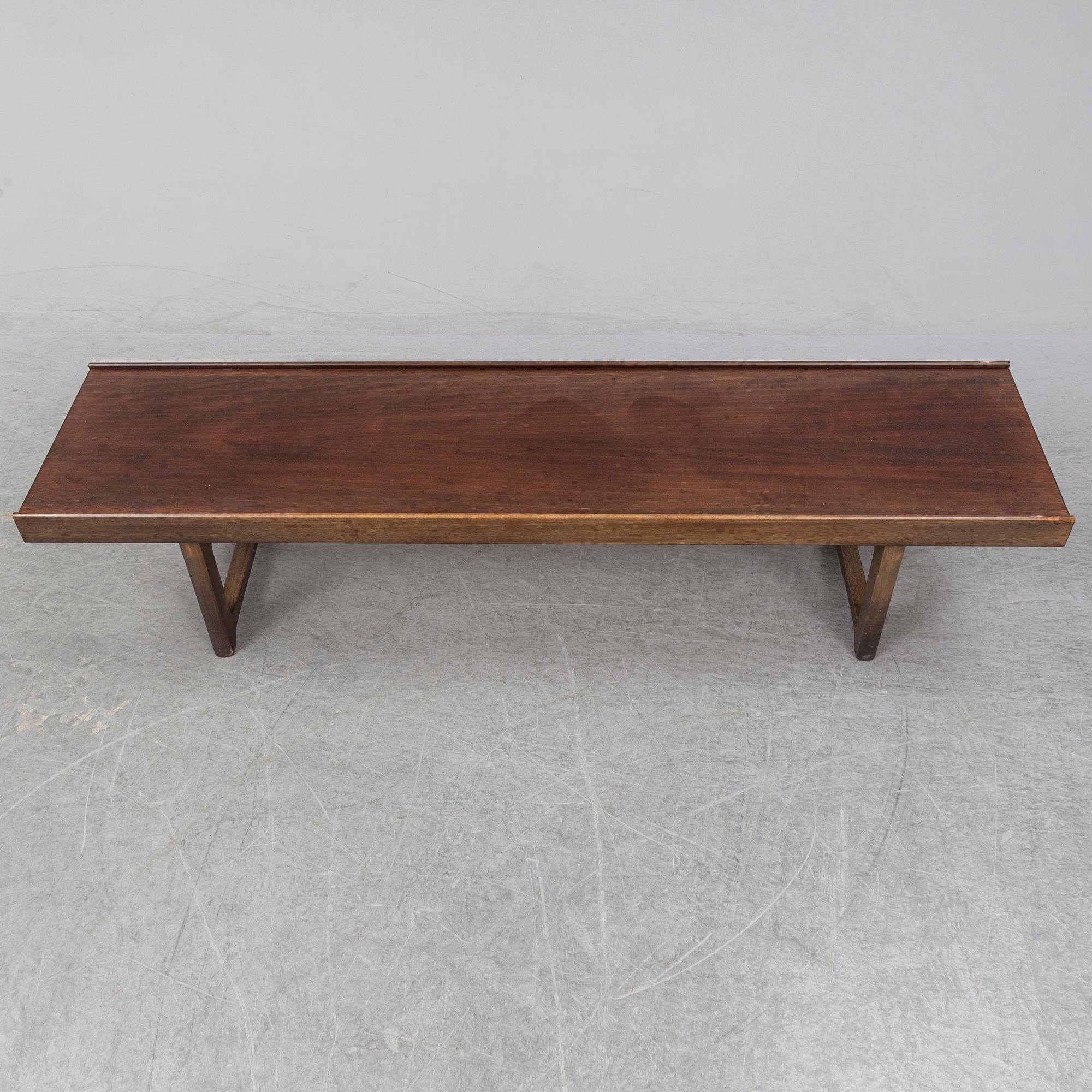 TORBJØRN AFDAL, bänk, "Krobo", Bruksbo, Mellemstrand, Norge, 1900-talets andra hälft.