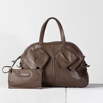 VÄSKA,  "Y-BOW ", Yves Saint Laurent.