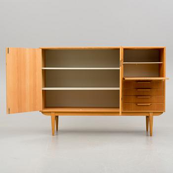 SIDEBOARD, 1900-talets mitt.