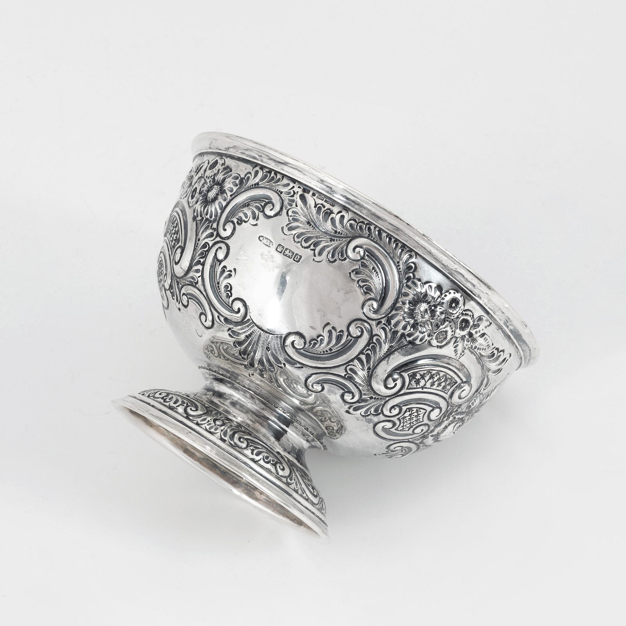 An English silver bowl, mark of William Mammatt & Son