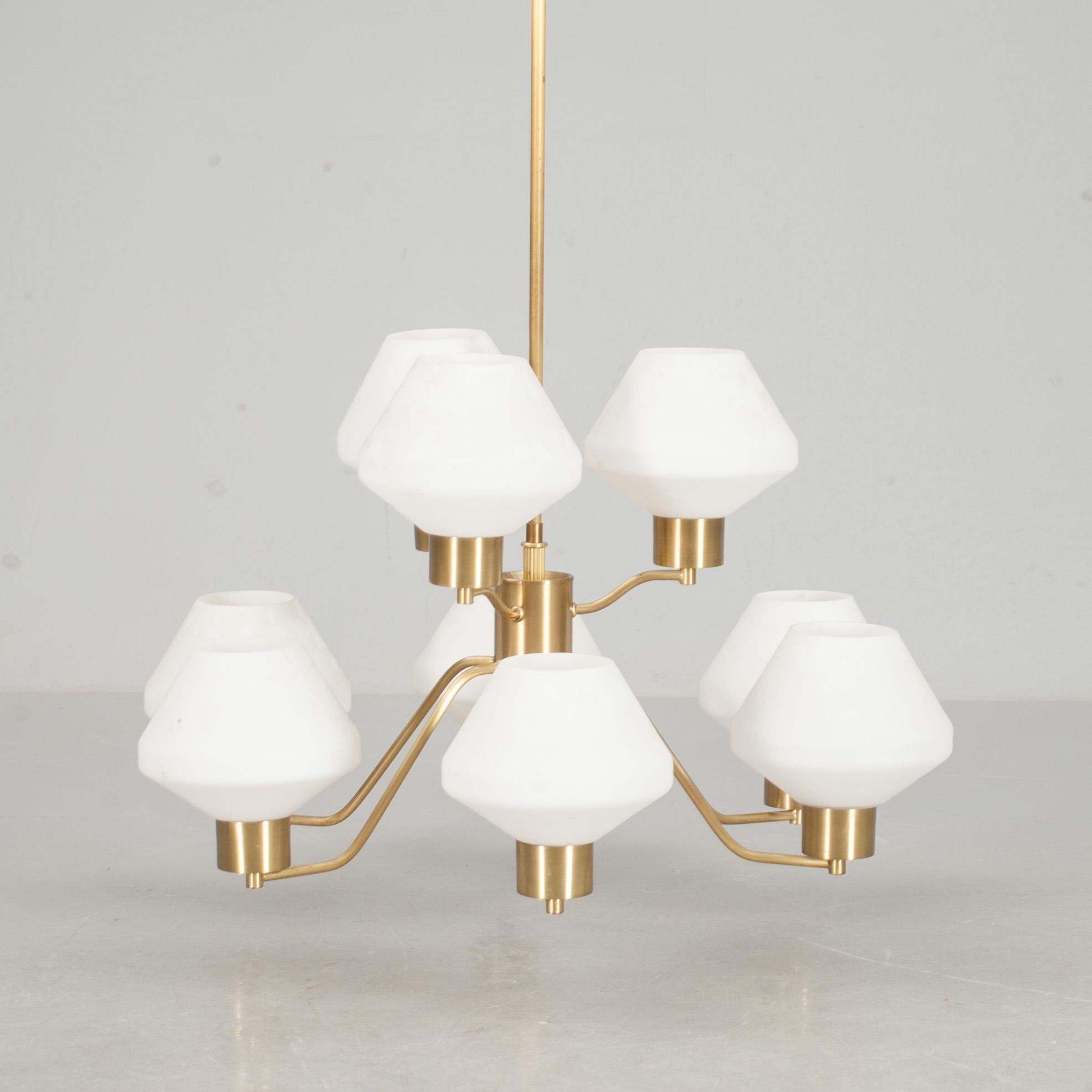 TAKLAMPA, mässing 1900-talets andra hälft.