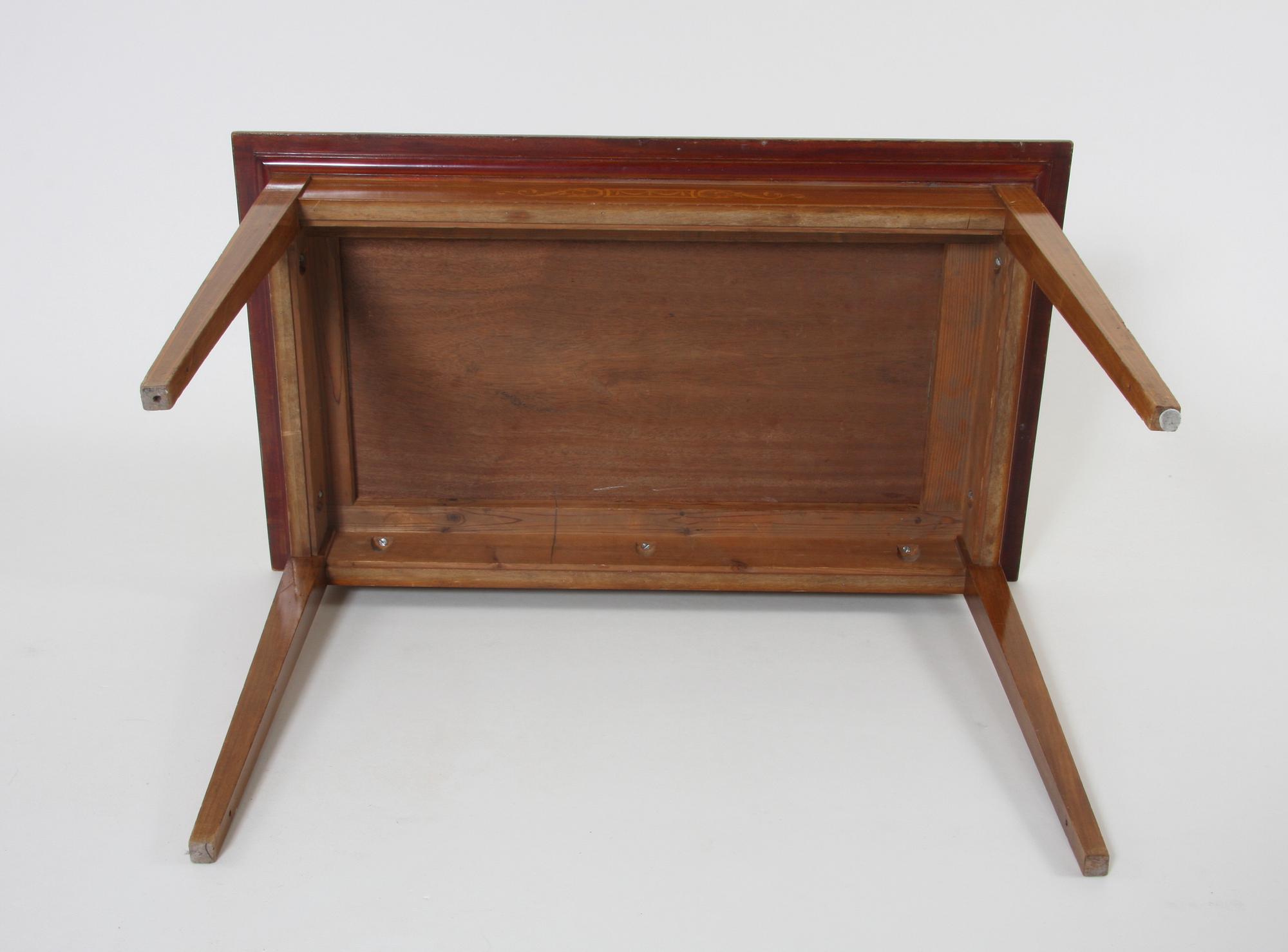 BORD, gustaviansk stil.