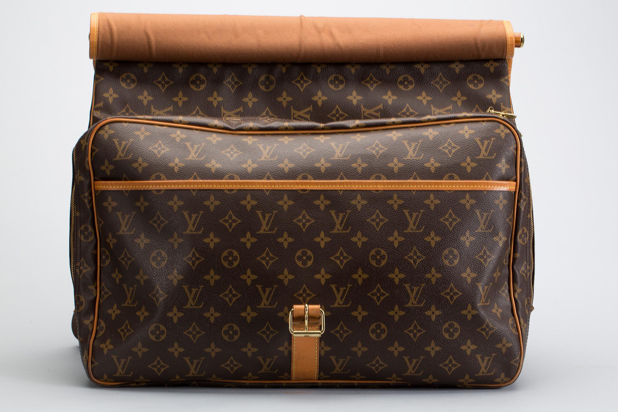 VÄSKA, "Sac Chasse", Louis Vuitton.