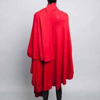 CAPE, Yves Saint Laurent.