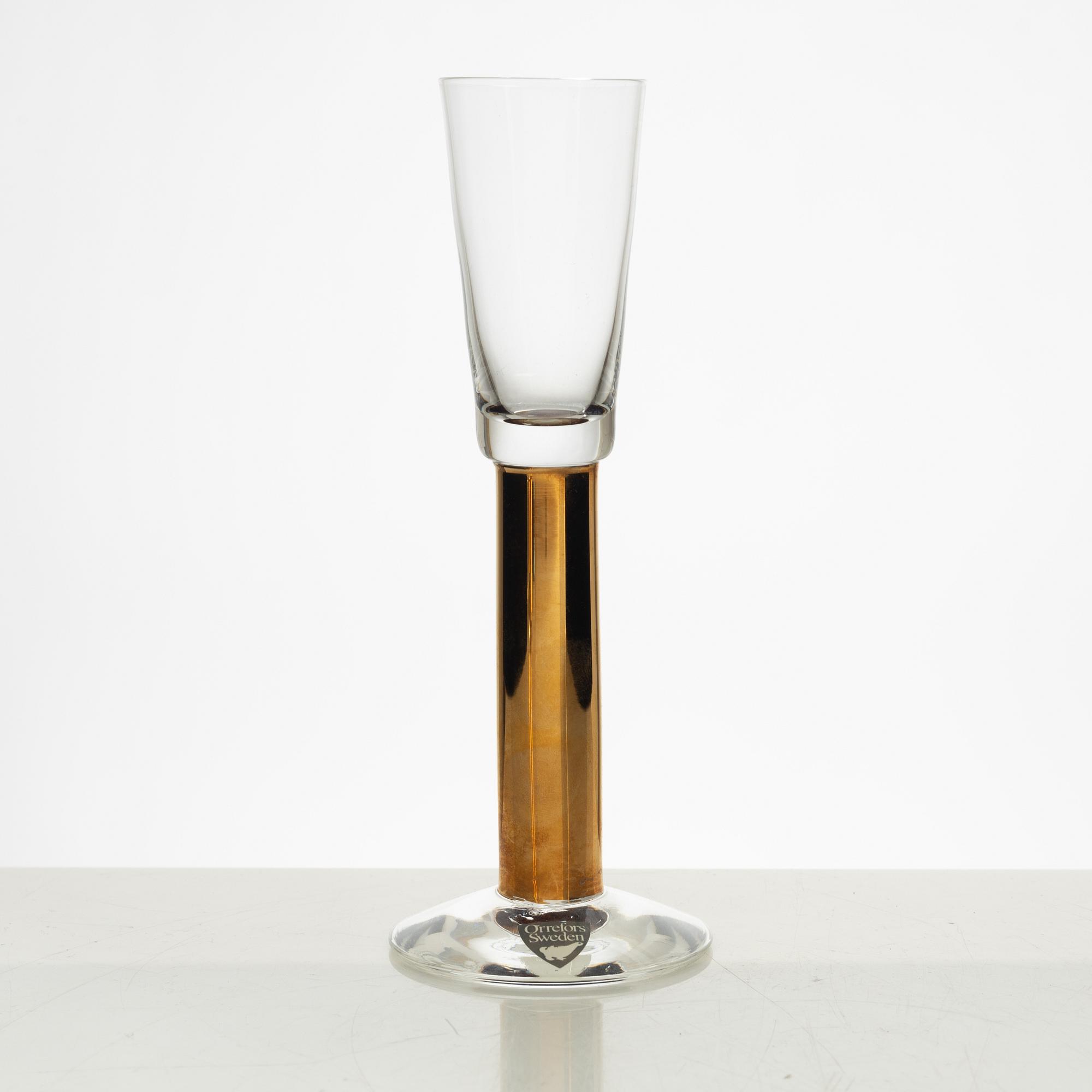 Gunnar Cyrén, a 24-piece 'Nobel' glass service, Orrefors.