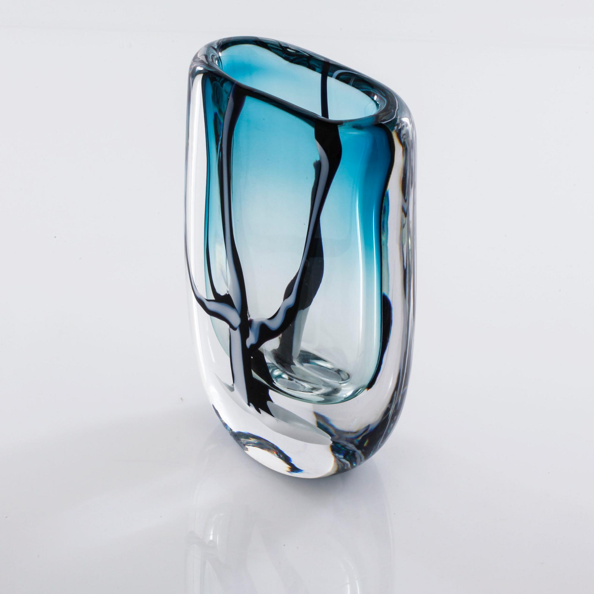 VICKE LINDSTRAND, vase, glass, "Vinter", 1950s.