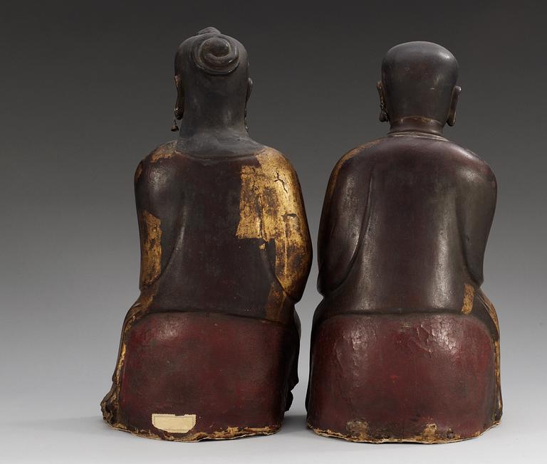 FIGURINER, två stycken, torrlack. Ming dynastin, 1600-tal.