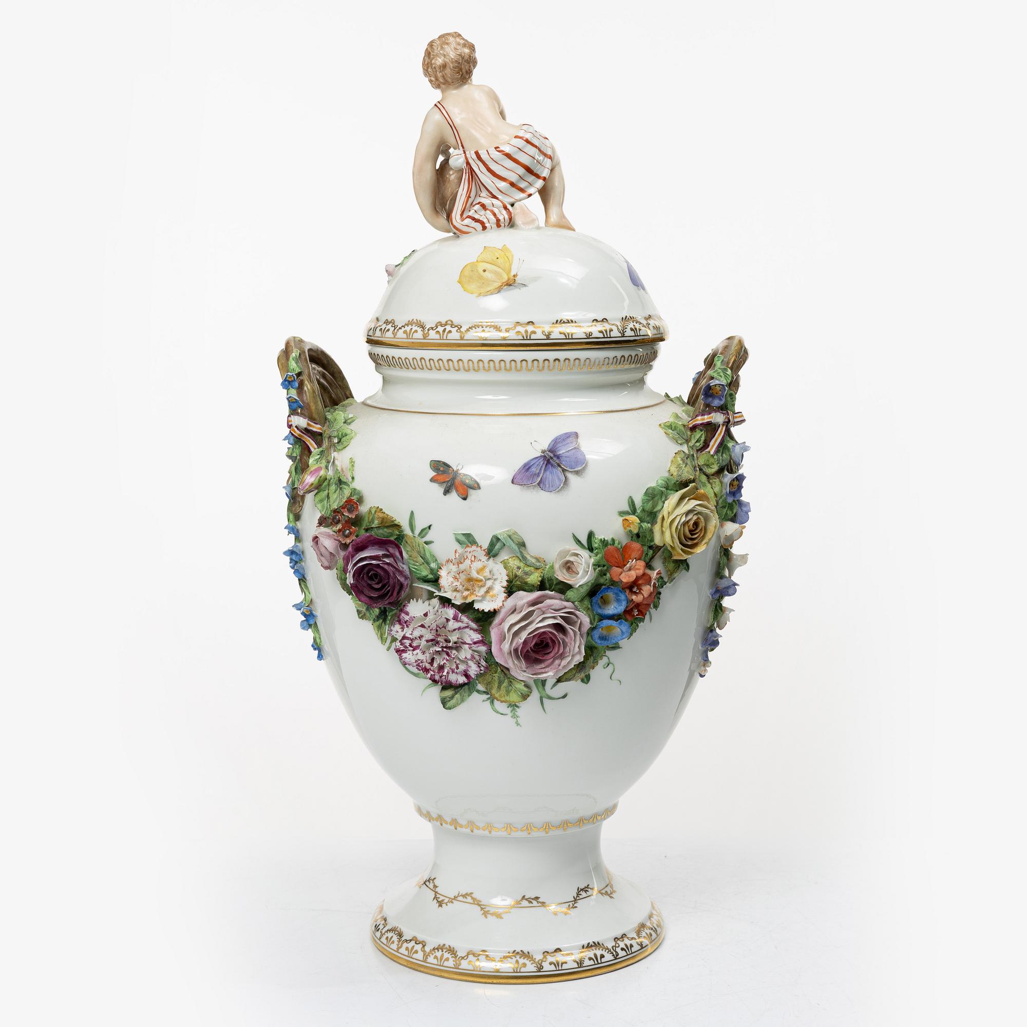 Royal Copenhagen, An ornamental urn, porcelain, Denmark, 19th century.