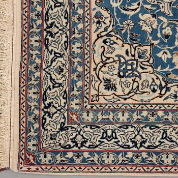 Matto, semi-antique Nain, part silk, ca 122,5 x 80 cm (as well as 1,5 cm flat weave at the ends).