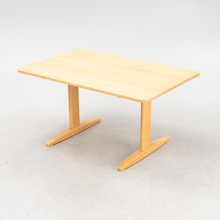 Børge Mogensen, a shaker modell beech wood dining table, Madsens Fabriker, Haarby, Denmark, 1960's/70's.