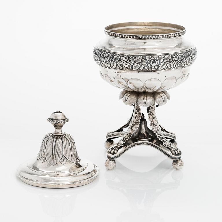 A silver sugar bowl, maker's mark of Henrik Johan Törnroth, Turku 1842.