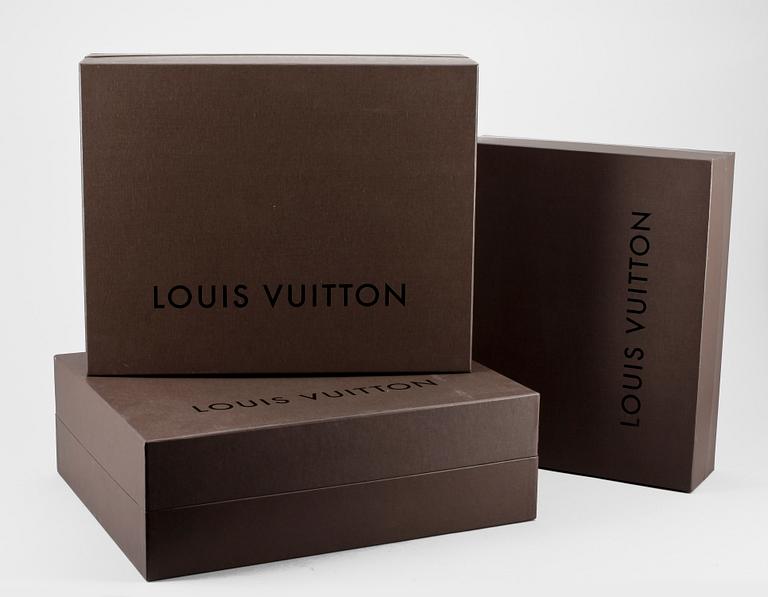 ASKAR, 3 st, Louis Vuitton.