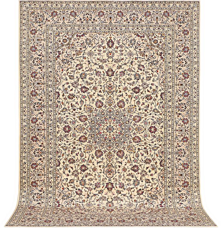 A carpet, Kashan, c. 305 x 302 cm.