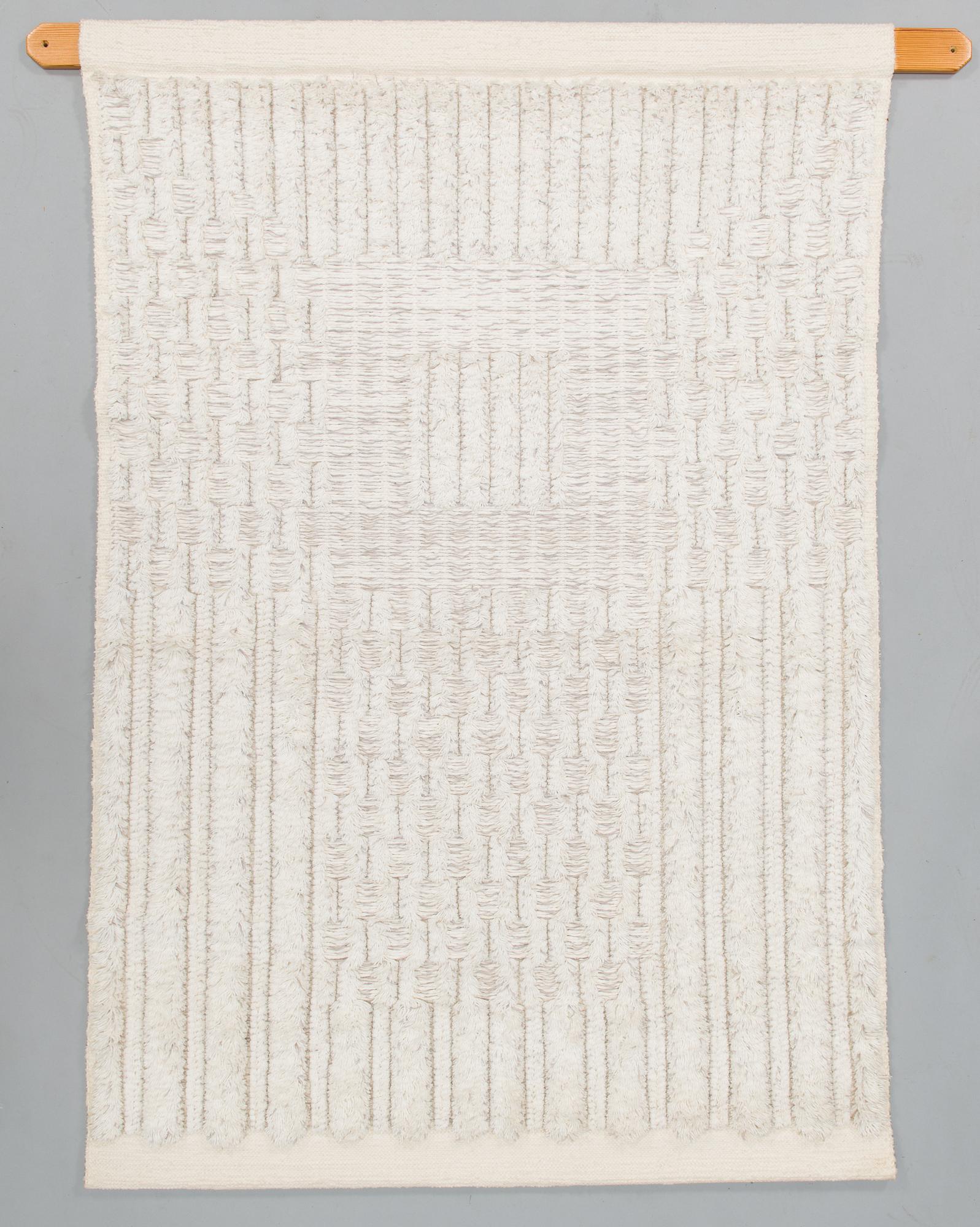 MARITA SELKEE, VÄGGBONAD. Ca 142x100 cm.