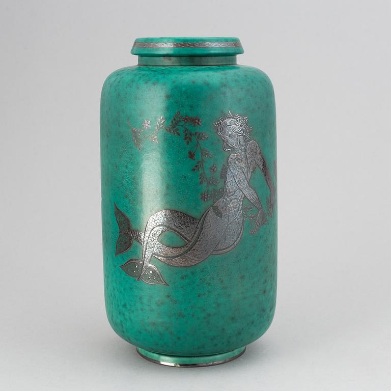 Wilhelm Kåge, a stoneware "Argenta" vase.