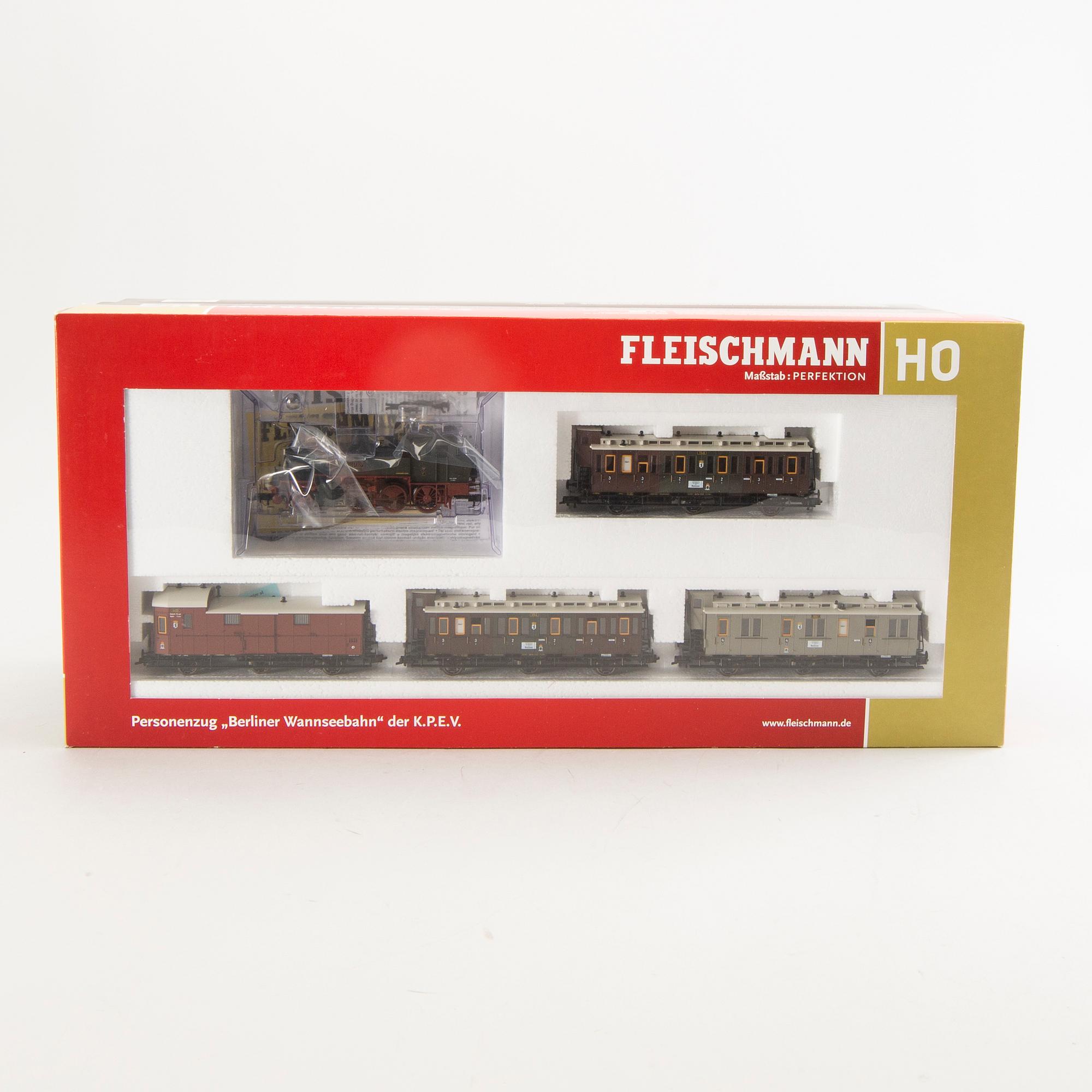 Fleischmann, 4 tågset, 1902, 1903, 1885 samt 391102, H0.