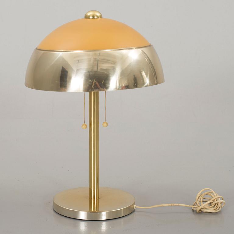 A SWEDISH 1970S HEMI TABLE LAMP..