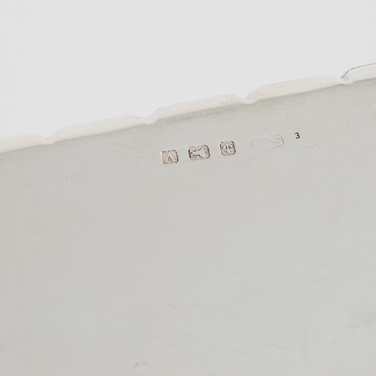 Bricka, silver, Synyer & Beddoes, Birmingham, England, 1945.