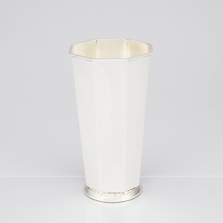 Atelier Borgila, a sterling vase, Stockholm 1942.