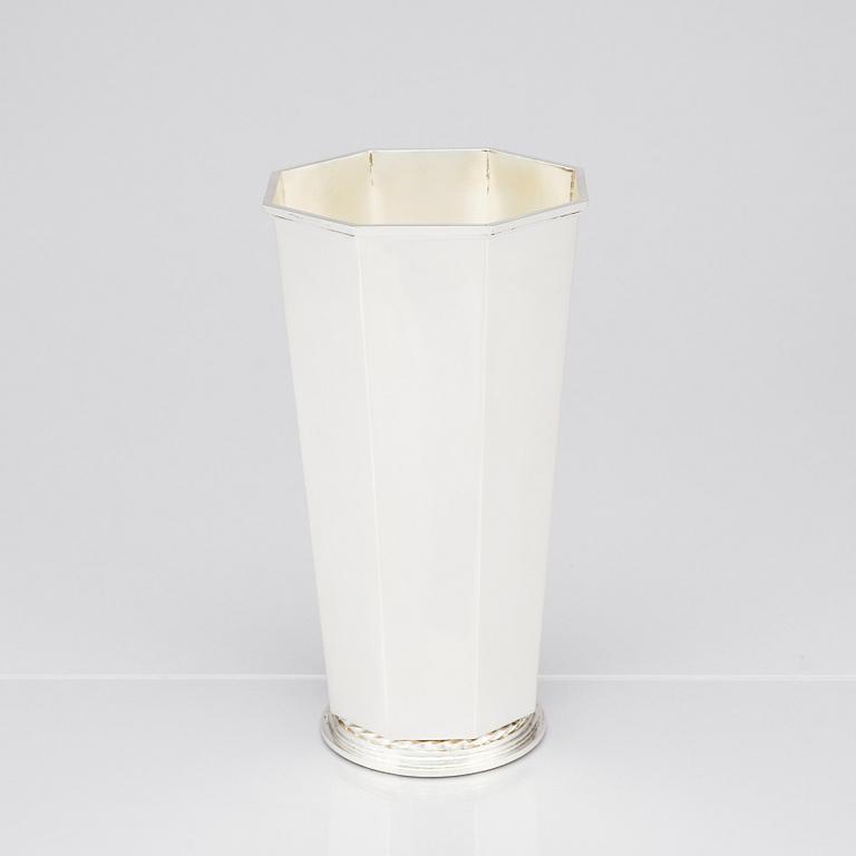 Atelier Borgila, a sterling vase, Stockholm 1942.