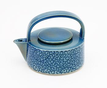 A Signe Persson-Melin stoneware teapot, Rörstrand.