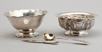 SILVERFÖREMÅL, 4 delar, 1800-/1900-tal. Vikt ca 170 g.