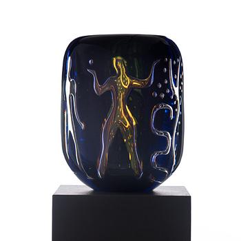 259. Vicke Lindstrand, an 'Ariel' glass vase, 'Adam and Eve', Orrefors 1939.